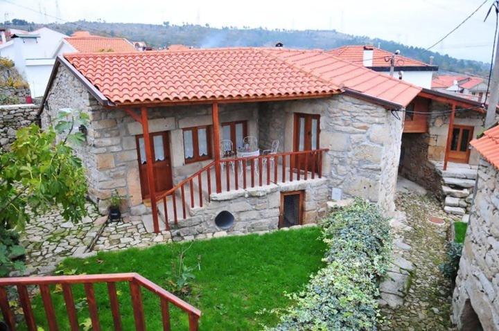 Отель Outros Tempos Turismo De Aldeia Aricera Экстерьер фото